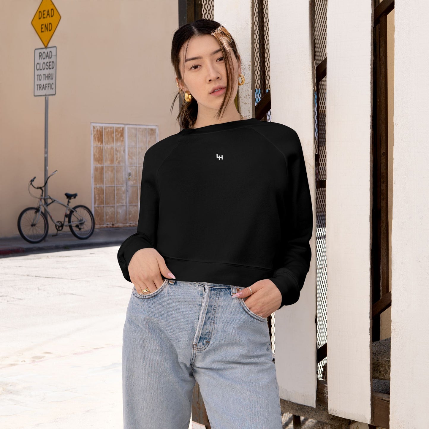 LH Simple Cropped Sweater