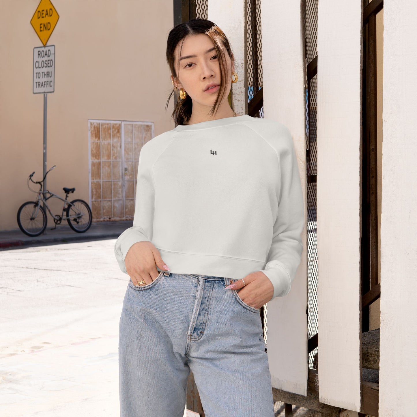 LH Simple Cropped Sweater